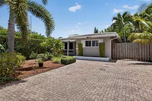 2115 NE 15th Ave, Wilton Manors, FL 33305 - Photo 2