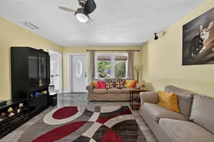 2115 NE 15th Ave, Wilton Manors, FL 33305 - Photo 6