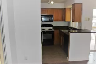 7610 Westwood Dr, Tamarac, FL 33321 - Photo 4