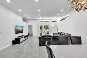 10180 NW 5th St, Plantation, FL 33324 - Photo 12