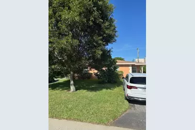 212 NE 9th Avenue #1, Deerfield Beach, FL 33441 - Photo 1