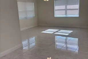 212 NE 9th Ave, Deerfield Beach, FL 33441 - Photo 2