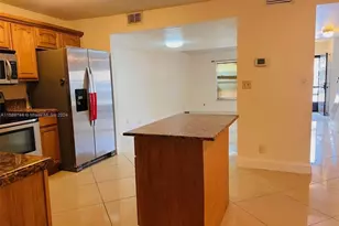 6534 SW 41st St, Davie, FL 33314 - Photo 4