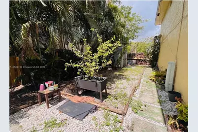 6534 SW 41st Street, Davie, FL 33314 - Photo 8
