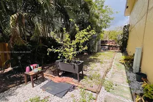 6534 SW 41st St, Davie, FL 33314 - Photo 8