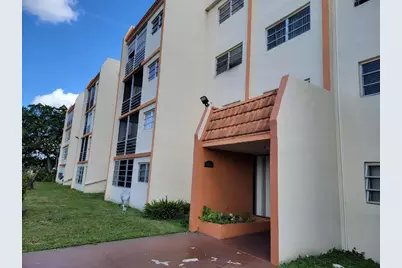 2401 NW 41st Avenue #204, Lauderhill, FL 33313 - Photo 2