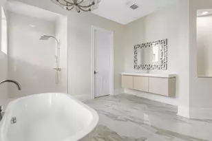 549 NE 19th Ave, Deerfield Beach, FL 33441 - Photo 34