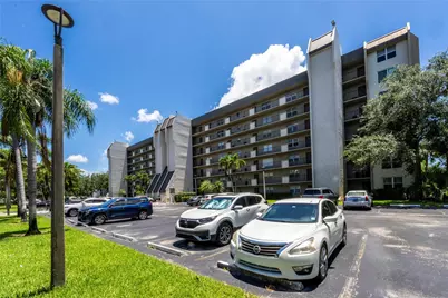 3150 W Rolling Hills Circle #210, Davie, FL 33328 - Photo 22