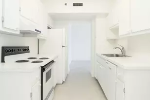 4001 Hillcrest Dr, Hollywood, FL 33021 - Photo 4