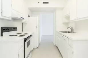 4001 Hillcrest Dr, Hollywood, FL 33021 - Photo 4