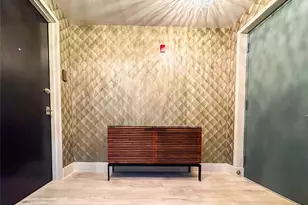 2101 S Surf Rd, Hollywood, FL 33019 - Photo 18