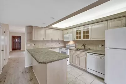 917 NE 16th Avenue #7, Fort Lauderdale, FL 33304 - Photo 4