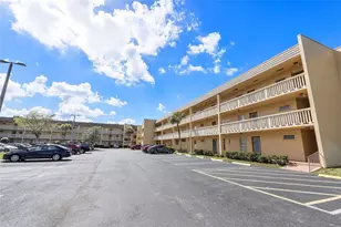 6051 NW 61st Ave, Tamarac, FL 33319 - Photo 14