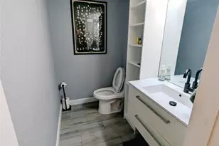 6594 Racquet Club Dr, Fort Lauderdale, FL 33319 - Photo 8