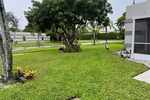 9245 Flynn Cir, Boca Raton, FL 33496 - Photo 32