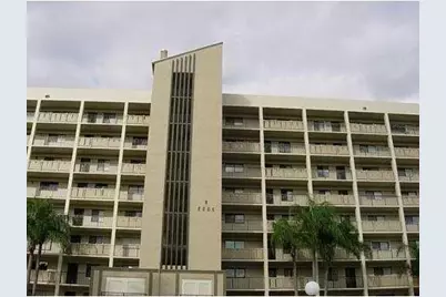 2205 S Cypress Bend Drive #307, Pompano Beach, FL 33069 - Photo 8