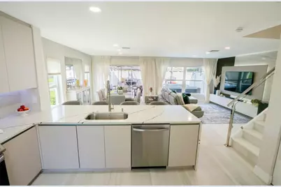 1236 NW 52nd Way, Deerfield Beach, FL 33442 - Photo 6