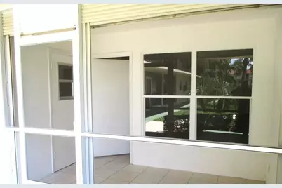 804 SE 7th Street #101, Deerfield Beach, FL 33441 - Photo 2