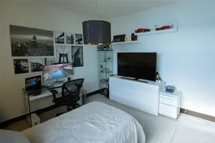 15934 NW 87th Ct, Miami Lakes, FL 33018 - Photo 18