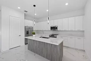 4421 SW 123rd Ln, Davie, FL 33330 - Photo 10