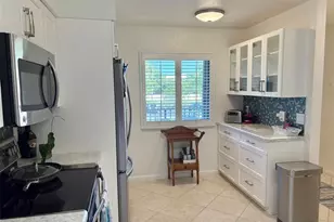 2112 S Cypress Bend Dr, Pompano Beach, FL 33069 - Photo 4