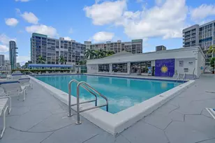 600 Parkview Dr, Hallandale Beach, FL 33009 - Photo 32