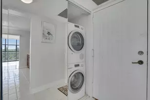 600 Parkview Dr, Hallandale Beach, FL 33009 - Photo 18