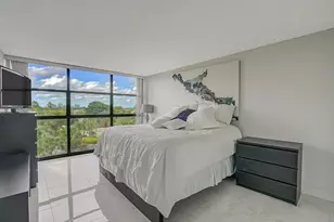 600 Parkview Dr, Hallandale Beach, FL 33009 - Photo 20