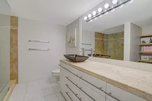 600 Parkview Dr, Hallandale Beach, FL 33009 - Photo 22