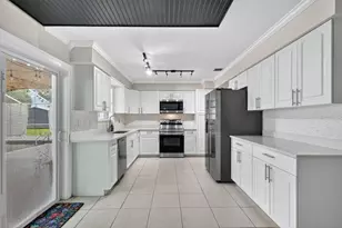 143 SW Grove Ave, Port Saint Lucie, FL 34983 - Photo 4