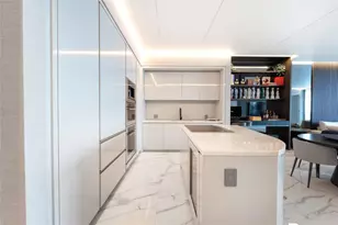 18975 Collins Ave, North Miami Beach, FL 33160 - Photo 6