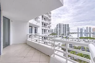 3300 NE 192nd St Unit, Miami, FL 33180 - Photo 30