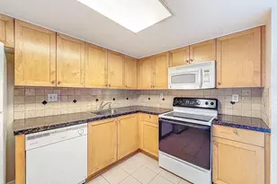 3300 NE 192nd St Unit, Miami, FL 33180 - Photo 38