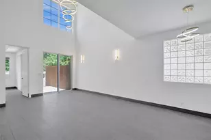 1251 Hayes, Hollywood, FL 33019 - Photo 8