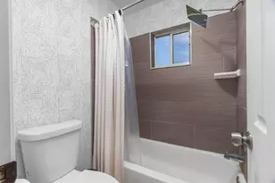 1525 Salerno Cir, Weston, FL 33327 - Photo 34