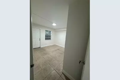 1870 NW 60th Avenue #2, Sunrise, FL 33313 - Photo 4