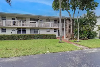 30 SE 13th Street #B2, Boca Raton, FL 33432 - Photo 2