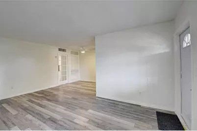 30 SE 13th Street #B2, Boca Raton, FL 33432 - Photo 6