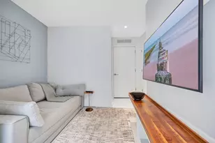 851 NE 1st Ave, Miami, FL 33132 - Photo 8