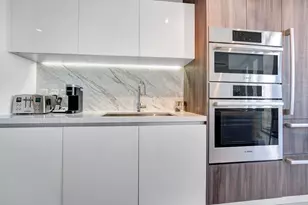 851 NE 1st Ave, Miami, FL 33132 - Photo 6