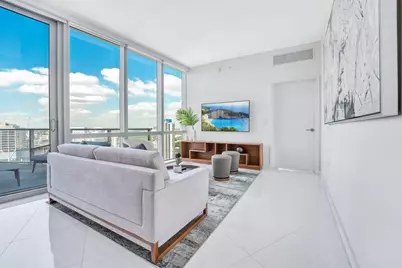 851 NE 1st Avenue #2202, Miami, FL 33132 - Photo 2