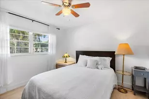 1000 NE 14th Ave, Hallandale Beach, FL 33009 - Photo 18