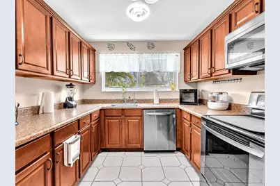 4201 NW 73rd Avenue, Lauderhill, FL 33319 - Photo 10