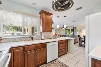 410 SW Natura Avenue, Deerfield Beach, FL 33441 - Photo 24