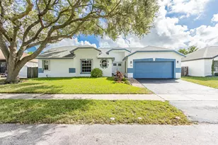 1020 SW 149th Ln, Sunrise, FL 33326 - Photo 2