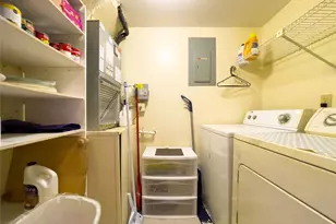 317 Knotty Pine Cir, Greenacres, FL 33463 - Photo 10