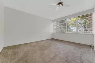 18707 NE 14th Ave, Miami, FL 33179 - Photo 22