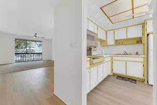 18707 NE 14th Ave, Miami, FL 33179 - Photo 10