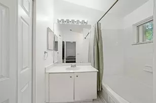 757 NW 208th Dr, Pembroke Pines, FL 33029 - Photo 20