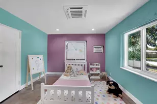 613 N 28th Ave, Hollywood, FL 33020 - Photo 6